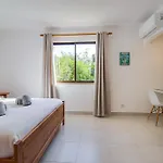 Relaxing 2bd 500m W Ac Wifi Pool