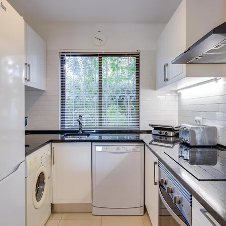 Relaxing 2bd 500m W Ac Wifi Pool Apartmán