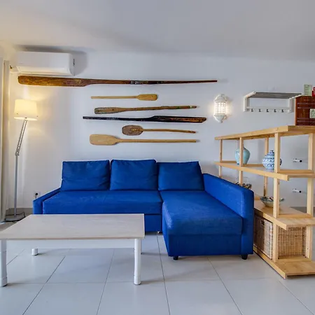 Apartment Relaxing 2bd 500m W Ac Wifi Pool