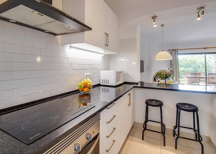 아파트 Relaxing 2bd 500m W Ac Wifi Pool 알부페이라