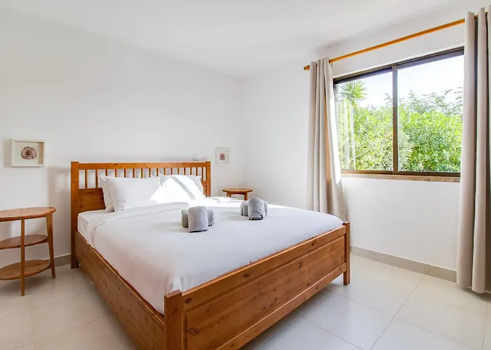 Relaxing 2bd 500m W Ac Wifi Pool 아파트