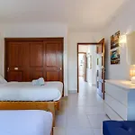 Relaxing 2bd 500m W Ac Wifi Pool Apartment *